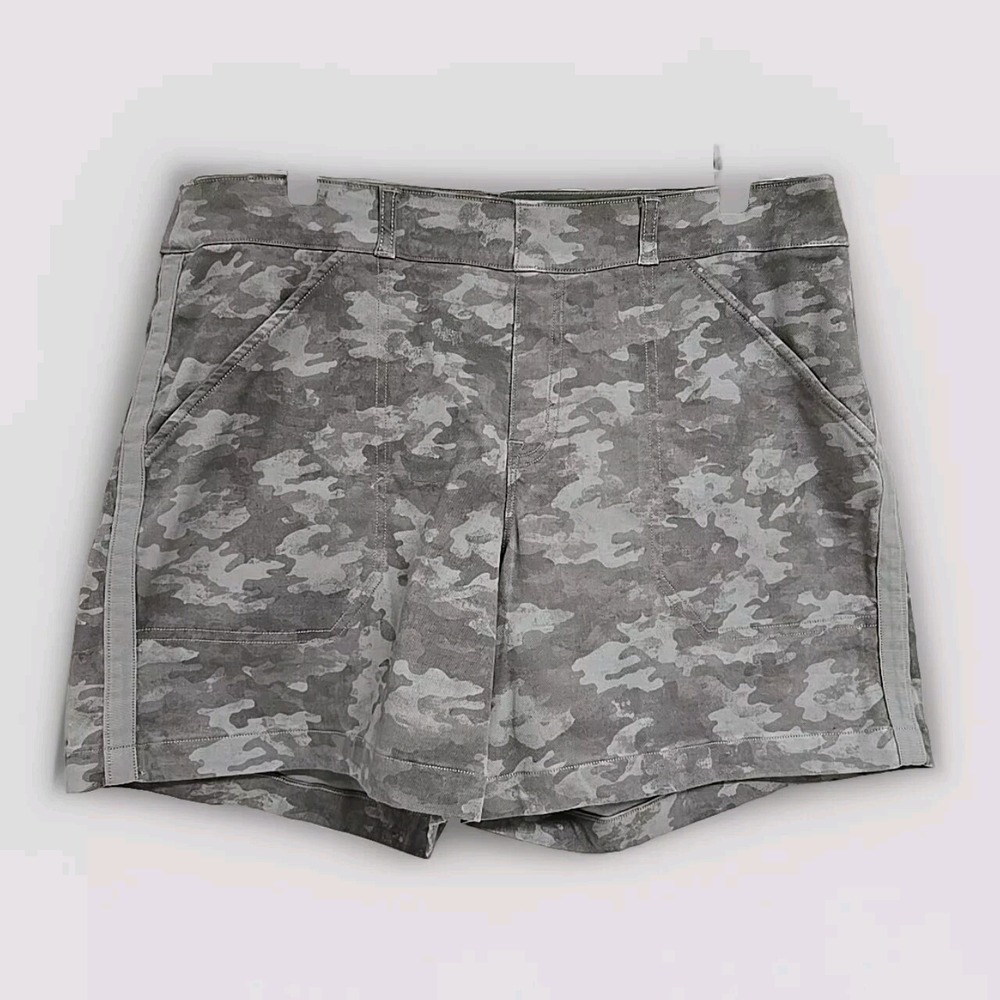 Spanx Stretch Twill Shorts 6" Stonewash Camo Green Women's Size XL VGUC